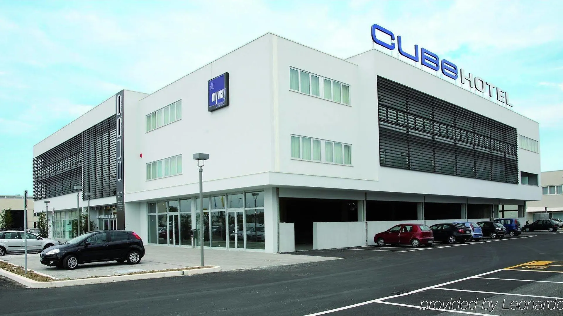 Hotel Cube Rawenna 4*,